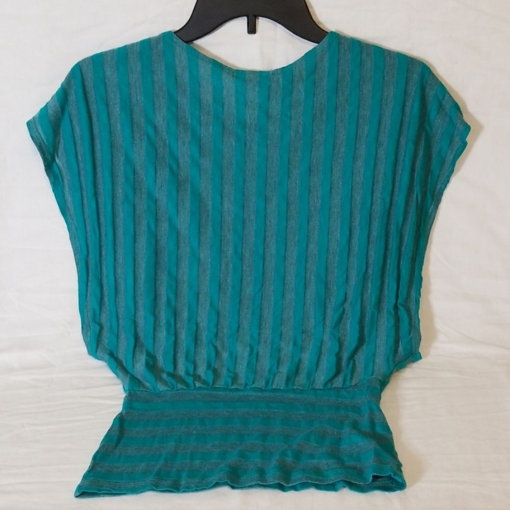Bui‎ Yah Kah Turquoise & Gray Open Sided Blouse - Picture 5 of 5